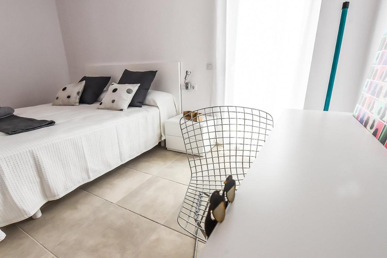 Sal Mar Suites Santa Eularia des Riu Exterior photo