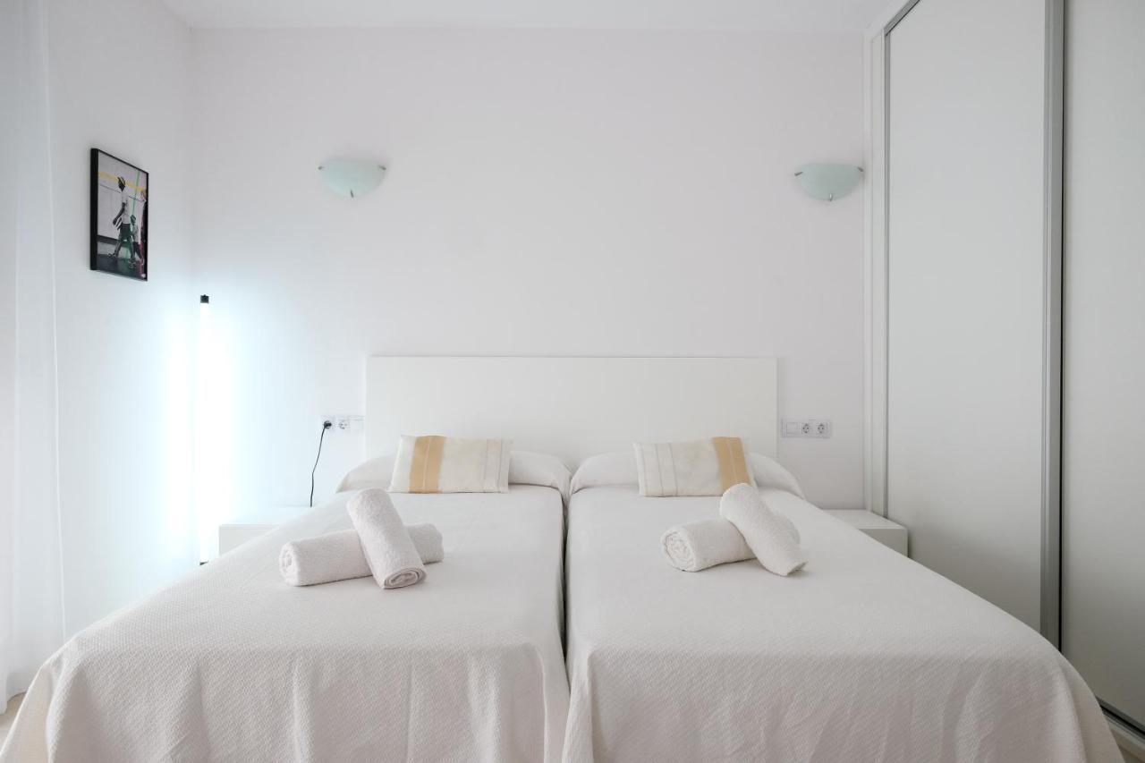 Sal Mar Suites Santa Eularia des Riu Exterior photo
