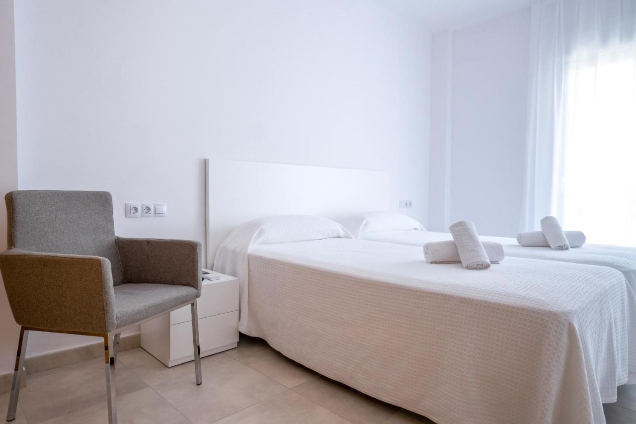 Sal Mar Suites Santa Eularia des Riu Exterior photo