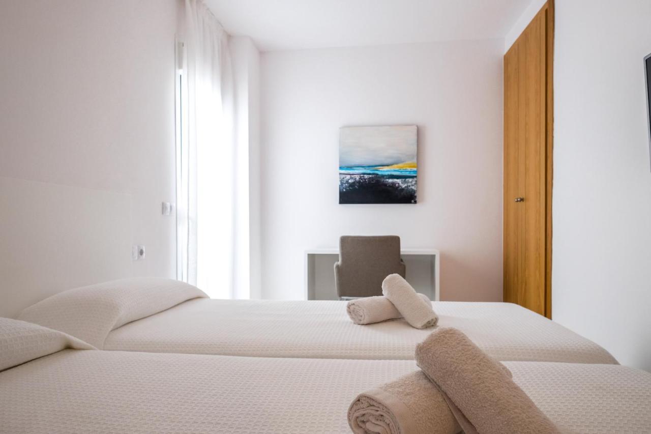 Sal Mar Suites Santa Eularia des Riu Exterior photo
